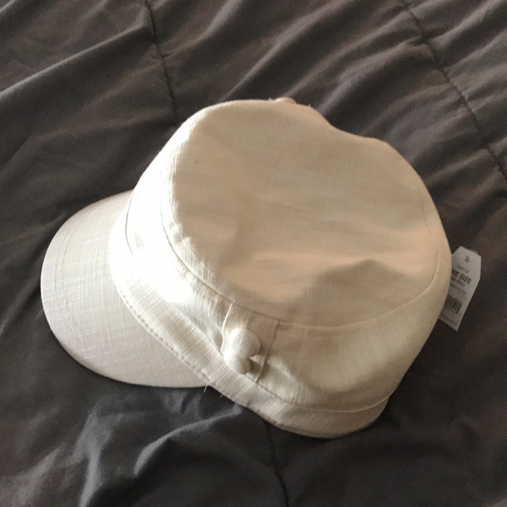 Cute  hat - Picture 2 of 2